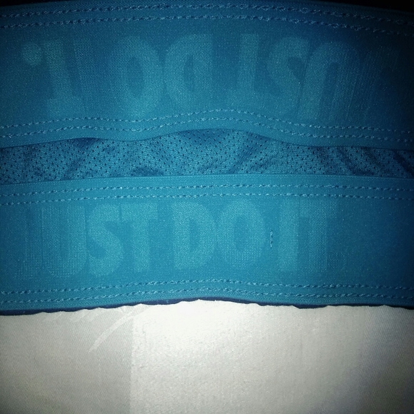 Woman's Nike running shorts size m - Picture 4 of 5